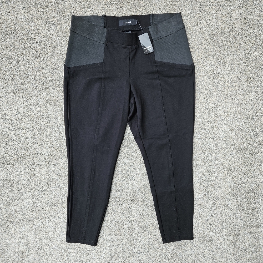 Torrid Womens Leggings Size 2R Black Stretch Skinny Leg Pull On Pants NWT